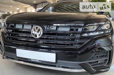 Позашляховик / Кросовер Volkswagen Touareg 2020 в 