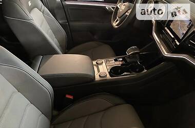 Позашляховик / Кросовер Volkswagen Touareg 2020 в 