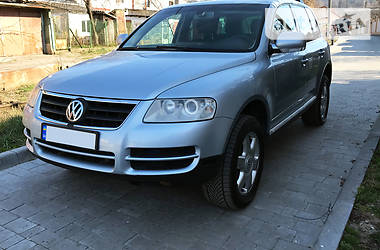 Позашляховик / Кросовер Volkswagen Touareg 2004 в 