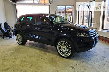 Позашляховик / Кросовер Volkswagen Touareg 2012 в 