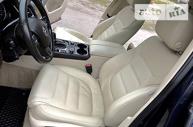 Внедорожник / Кроссовер Volkswagen Touareg 2012 в Виннице