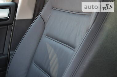Позашляховик / Кросовер Volkswagen Touareg 2012 в 