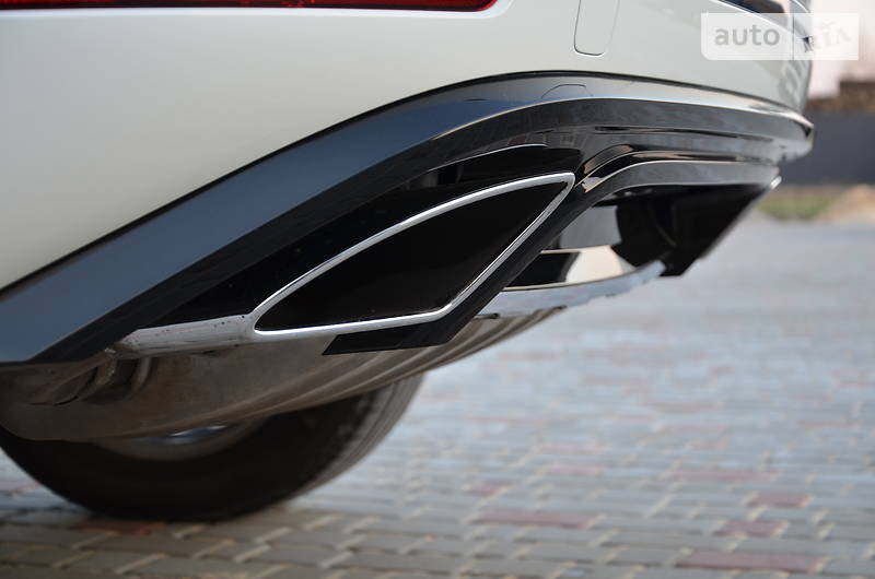 Позашляховик / Кросовер Volkswagen Touareg 2015 в Луцьку