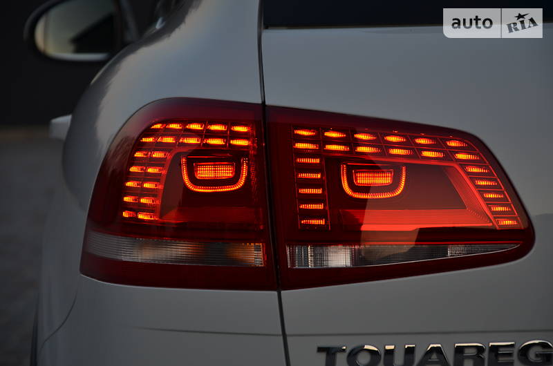 Позашляховик / Кросовер Volkswagen Touareg 2015 в Луцьку