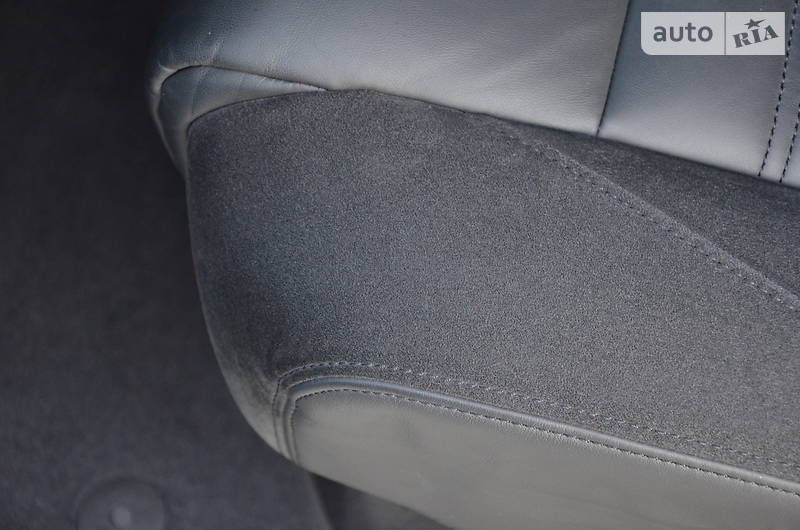 Позашляховик / Кросовер Volkswagen Touareg 2015 в Луцьку