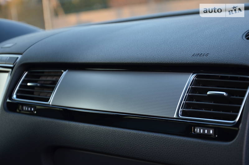 Позашляховик / Кросовер Volkswagen Touareg 2015 в Луцьку