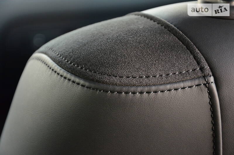 Позашляховик / Кросовер Volkswagen Touareg 2015 в Луцьку