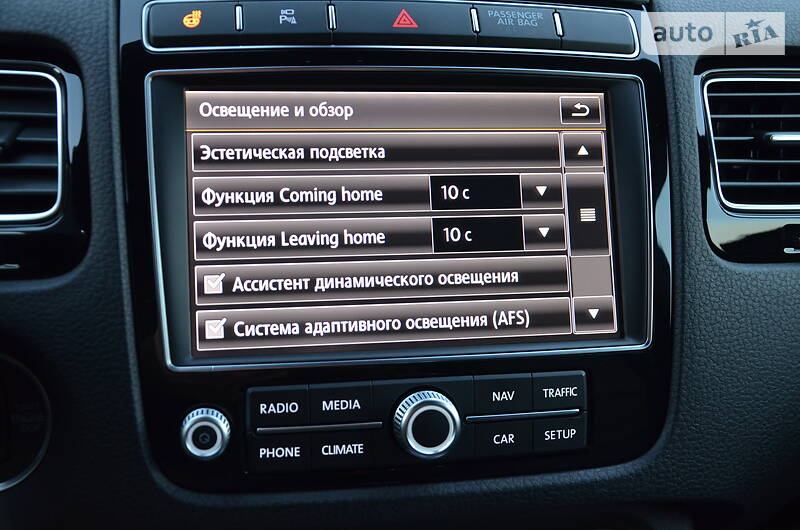 Позашляховик / Кросовер Volkswagen Touareg 2015 в Луцьку