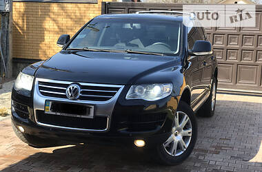Позашляховик / Кросовер Volkswagen Touareg 2008 в 