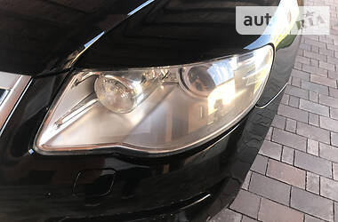 Позашляховик / Кросовер Volkswagen Touareg 2008 в 