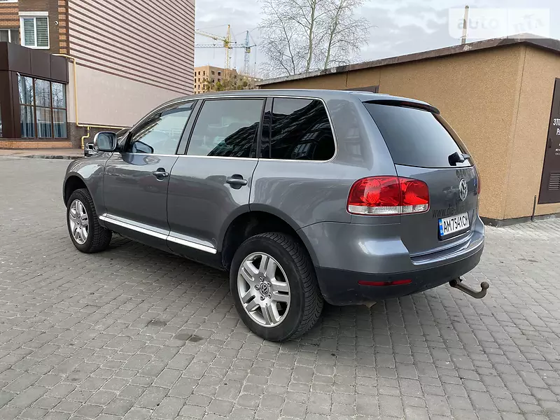 Позашляховик / Кросовер Volkswagen Touareg 2006 в 