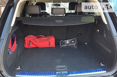 Позашляховик / Кросовер Volkswagen Touareg 2016 в 