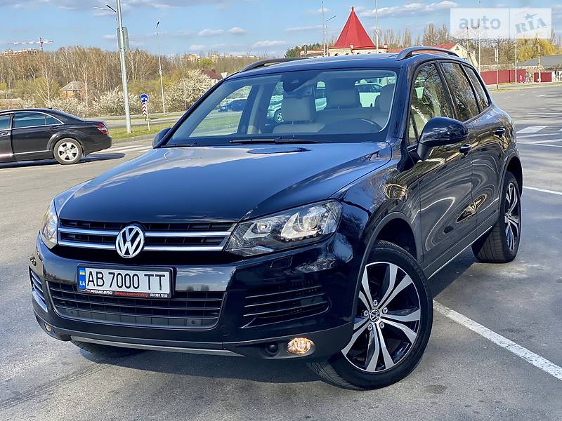 Внедорожник / Кроссовер Volkswagen Touareg 2014 в Виннице