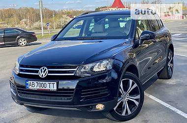 Позашляховик / Кросовер Volkswagen Touareg 2014 в 