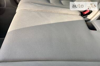 Позашляховик / Кросовер Volkswagen Touareg 2014 в 