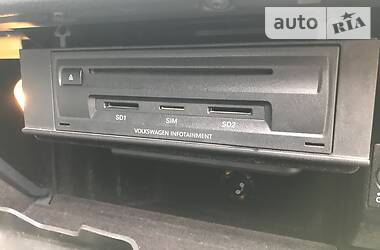 Позашляховик / Кросовер Volkswagen Touareg 2011 в 