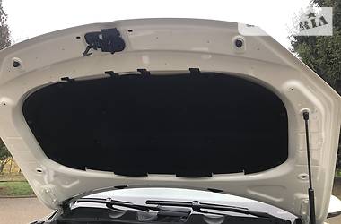 Позашляховик / Кросовер Volkswagen Touareg 2011 в 