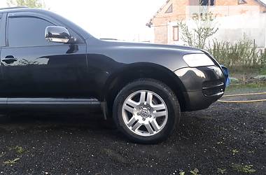 Позашляховик / Кросовер Volkswagen Touareg 2003 в 