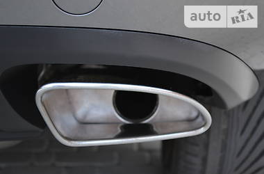Позашляховик / Кросовер Volkswagen Touareg 2011 в 