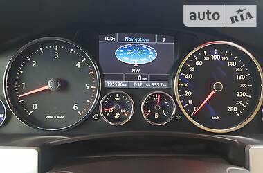 Позашляховик / Кросовер Volkswagen Touareg 2009 в 