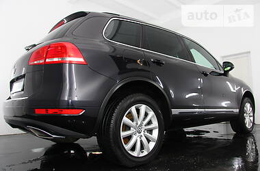 Позашляховик / Кросовер Volkswagen Touareg 2010 в 