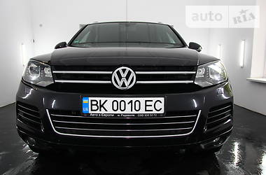Позашляховик / Кросовер Volkswagen Touareg 2010 в 
