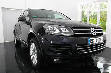 Позашляховик / Кросовер Volkswagen Touareg 2010 в 