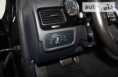 Позашляховик / Кросовер Volkswagen Touareg 2010 в 