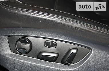 Позашляховик / Кросовер Volkswagen Touareg 2010 в 