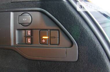 Позашляховик / Кросовер Volkswagen Touareg 2010 в 