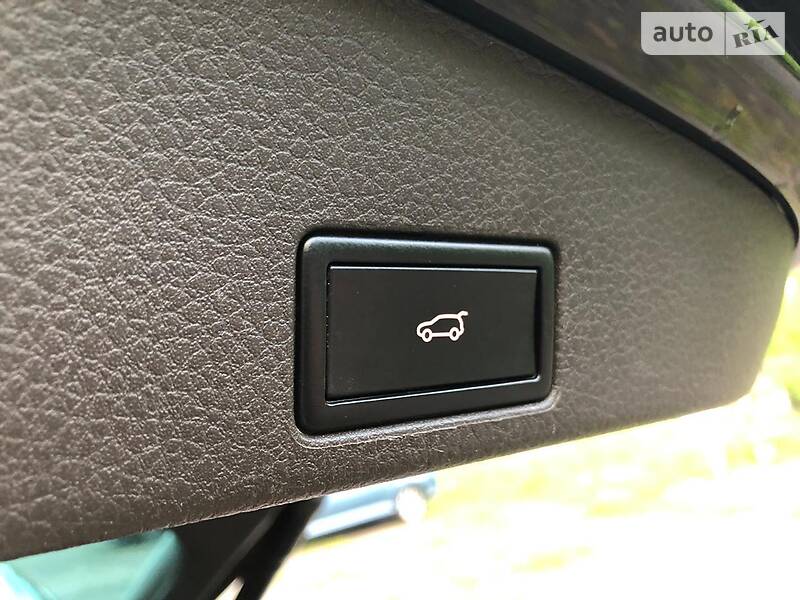 Позашляховик / Кросовер Volkswagen Touareg 2013 в Вінниці
