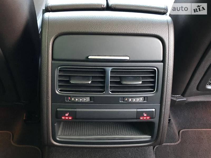 Позашляховик / Кросовер Volkswagen Touareg 2013 в Вінниці