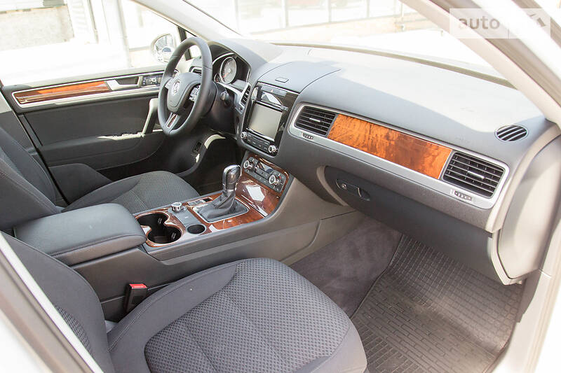 Позашляховик / Кросовер Volkswagen Touareg 2012 в Запоріжжі фото 18 Позашляховик / Кросовер Volkswagen Touareg 2012 в Запоріжжі