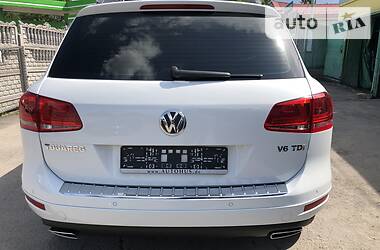 Внедорожник / Кроссовер Volkswagen Touareg 2014 в Тернополе