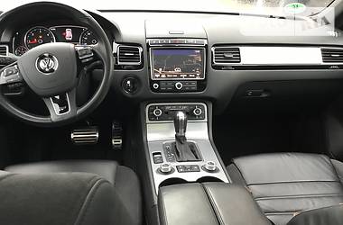 Внедорожник / Кроссовер Volkswagen Touareg 2015 в 