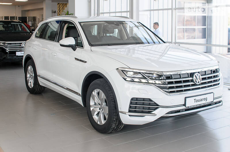 Позашляховик / Кросовер Volkswagen Touareg 2018 в Хмельницькому