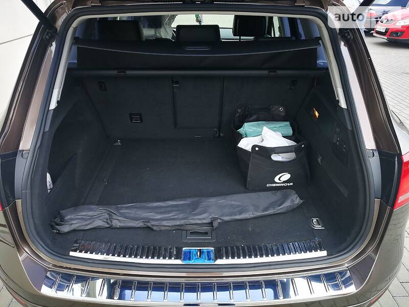 Позашляховик / Кросовер Volkswagen Touareg 2014 в Хмельницькому