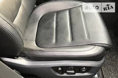 Позашляховик / Кросовер Volkswagen Touareg 2011 в 