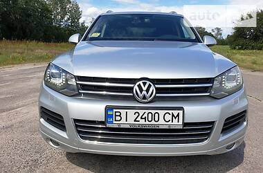 Позашляховик / Кросовер Volkswagen Touareg 2012 в 