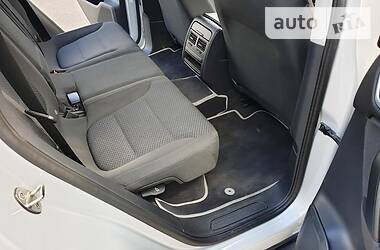 Позашляховик / Кросовер Volkswagen Touareg 2012 в 
