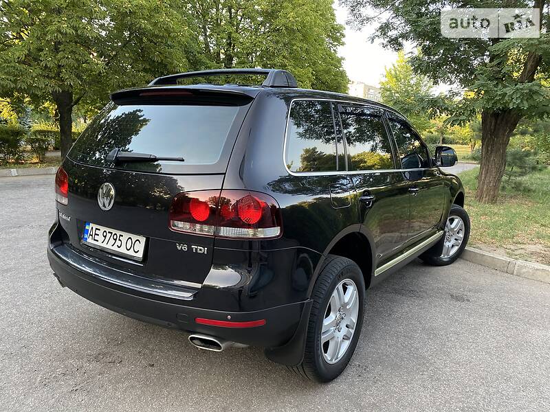 Позашляховик / Кросовер Volkswagen Touareg 2007 в Дніпрі
