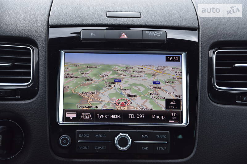 Позашляховик / Кросовер Volkswagen Touareg 2012 в Дрогобичі