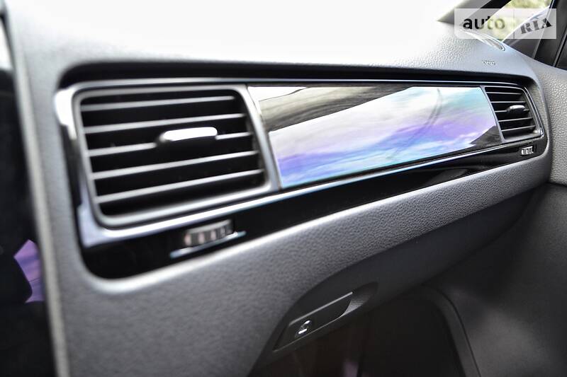 Позашляховик / Кросовер Volkswagen Touareg 2012 в Києві фото 86 Позашляховик / Кросовер Volkswagen Touareg 2012 в Києві