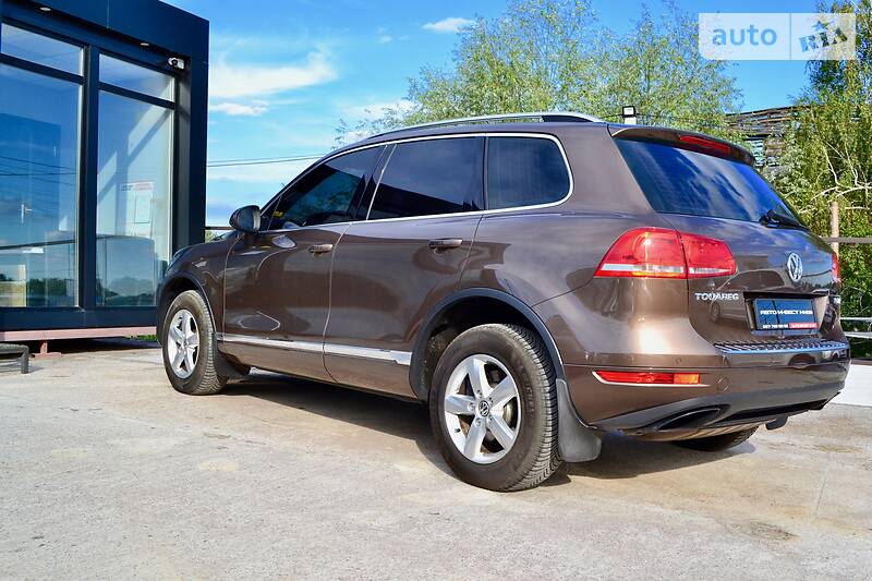 Позашляховик / Кросовер Volkswagen Touareg 2012 в Києві фото 23 Позашляховик / Кросовер Volkswagen Touareg 2012 в Києві