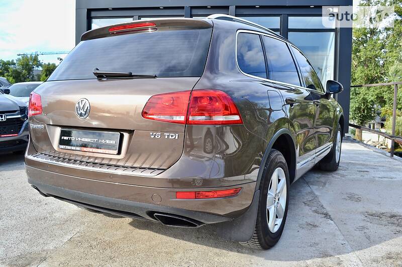 Позашляховик / Кросовер Volkswagen Touareg 2012 в Києві фото 24 Позашляховик / Кросовер Volkswagen Touareg 2012 в Києві