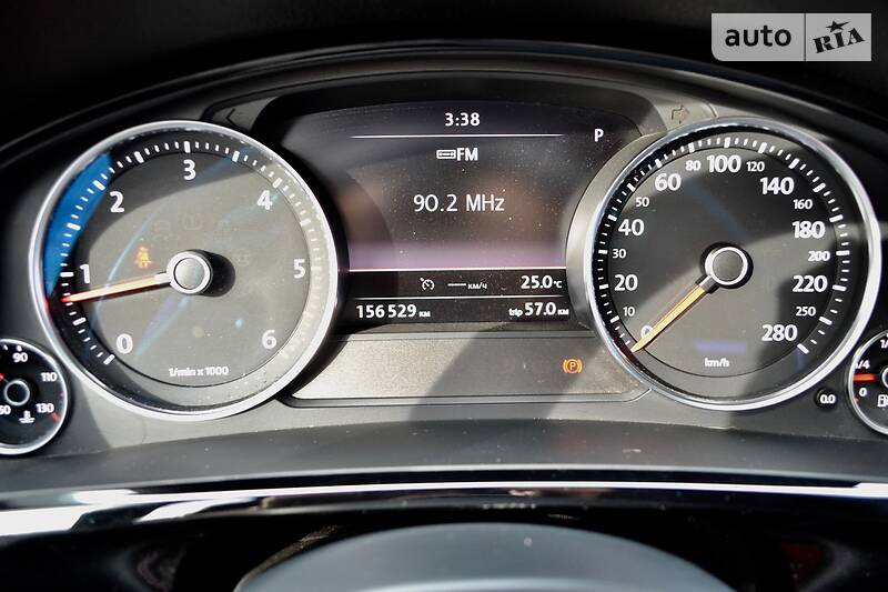 Позашляховик / Кросовер Volkswagen Touareg 2012 в Києві фото 36 Позашляховик / Кросовер Volkswagen Touareg 2012 в Києві
