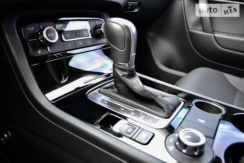 Позашляховик / Кросовер Volkswagen Touareg 2012 в Києві фото 39 Позашляховик / Кросовер Volkswagen Touareg 2012 в Києві