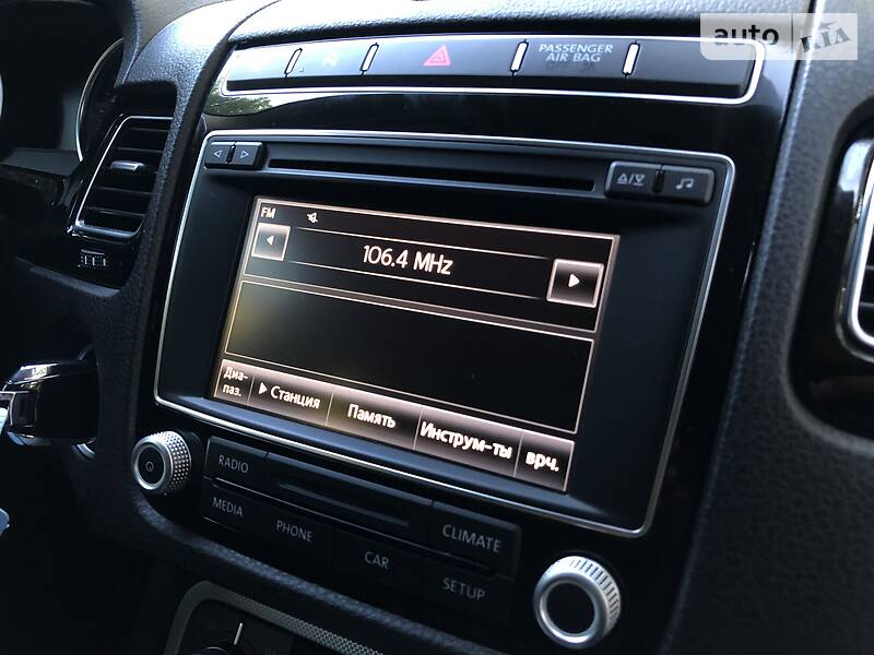 Позашляховик / Кросовер Volkswagen Touareg 2015 в Дрогобичі