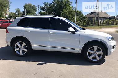 Внедорожник / Кроссовер Volkswagen Touareg 2013 в Новой Каховке