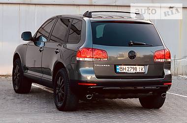 Внедорожник / Кроссовер Volkswagen Touareg 2005 в Одессе